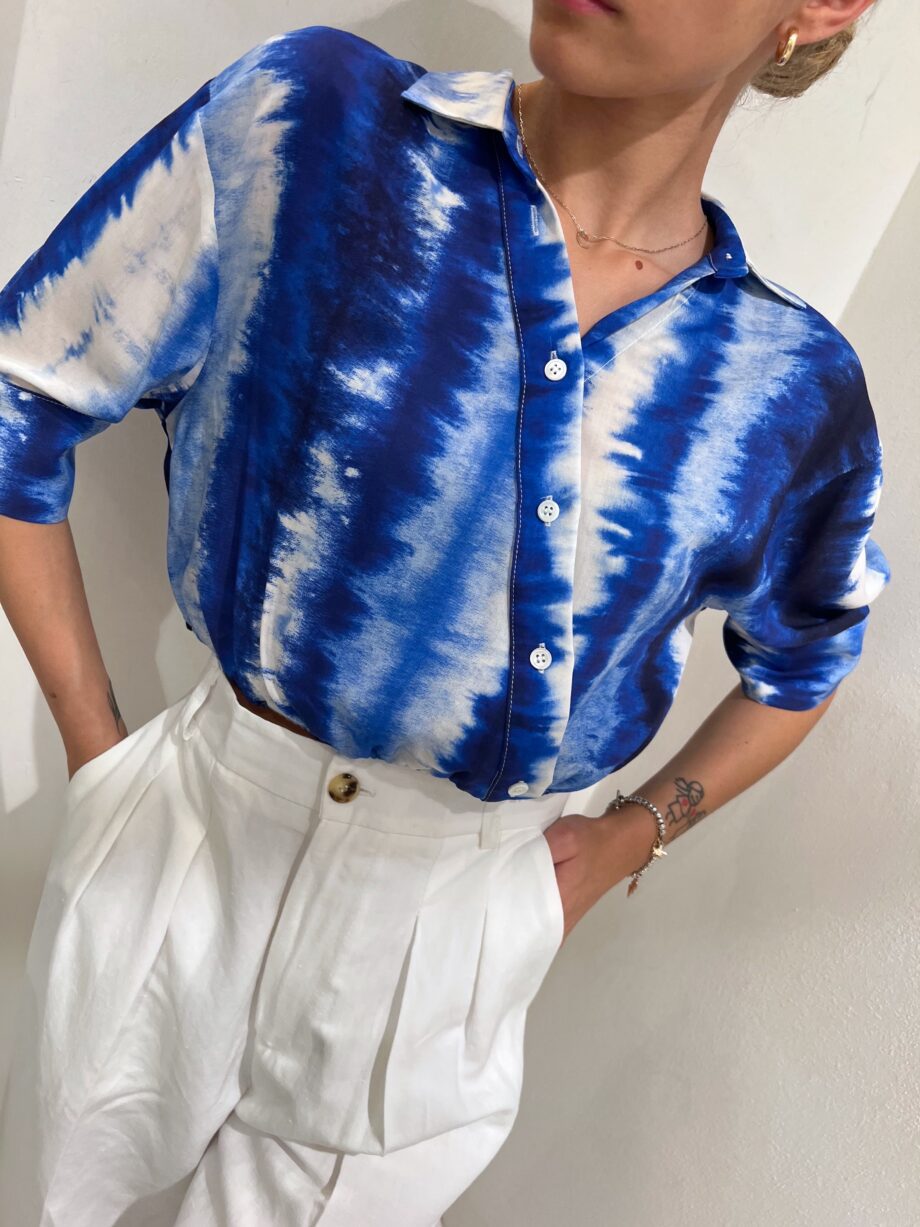 Shop Online Camicetta corta tie dye sfumata blu Vicolo