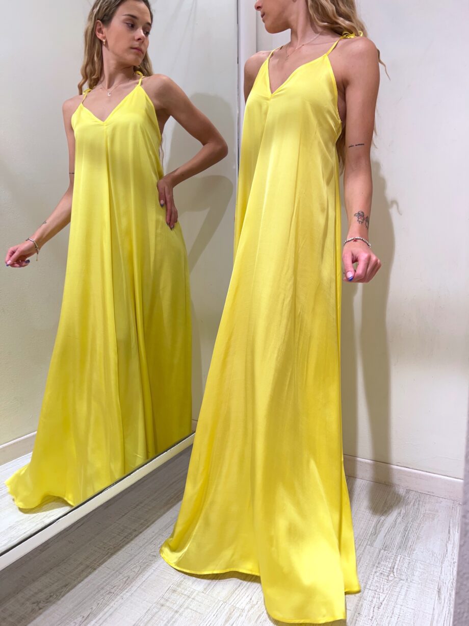 Shop Online Vestito lungo giallo in raso incrocio schiena Vicolo