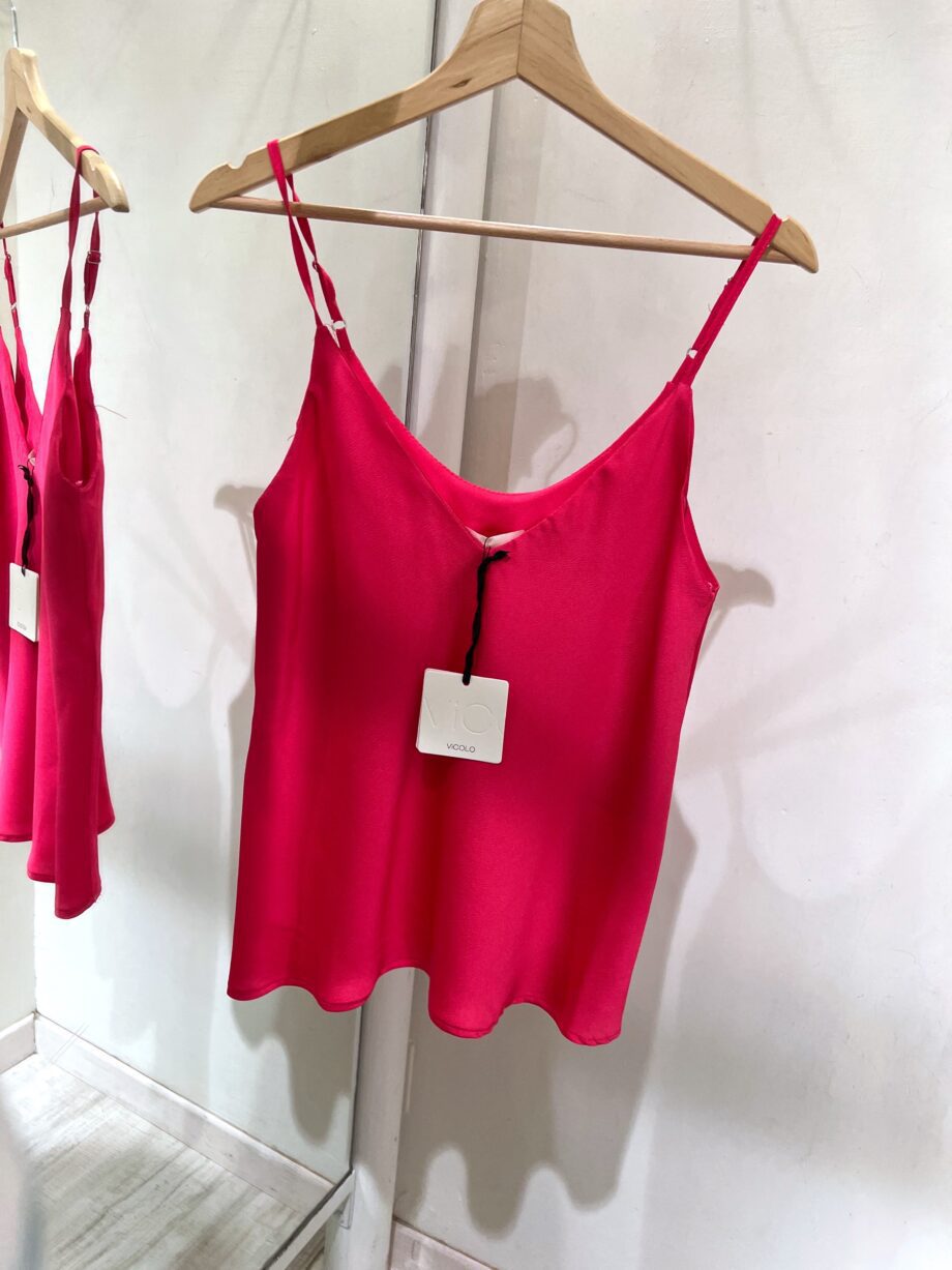 Shop Online Top in raso basic fucsia spalline sottili Vicolo