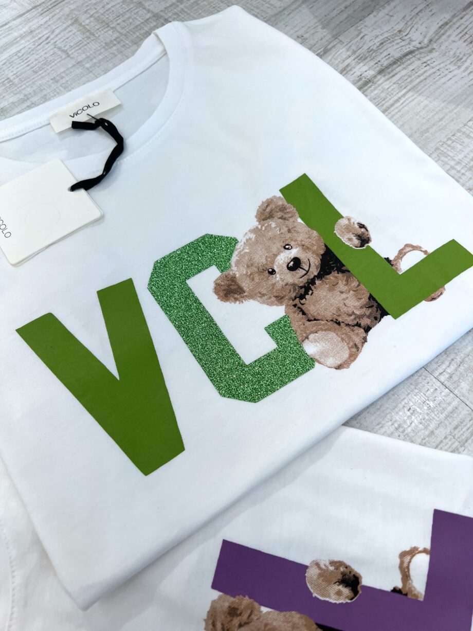 Shop Online T-shirt bianca con stampa VCL verde e orso Vicolo