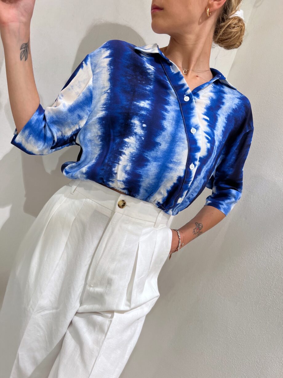 Shop Online Camicetta corta tie dye sfumata blu Vicolo