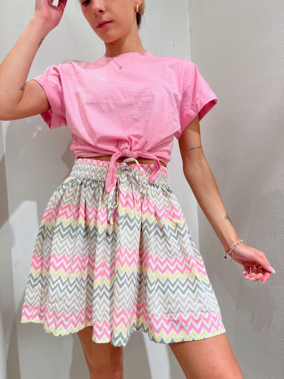Shop Online T-shirt corta rosa con nodo Vero Moda