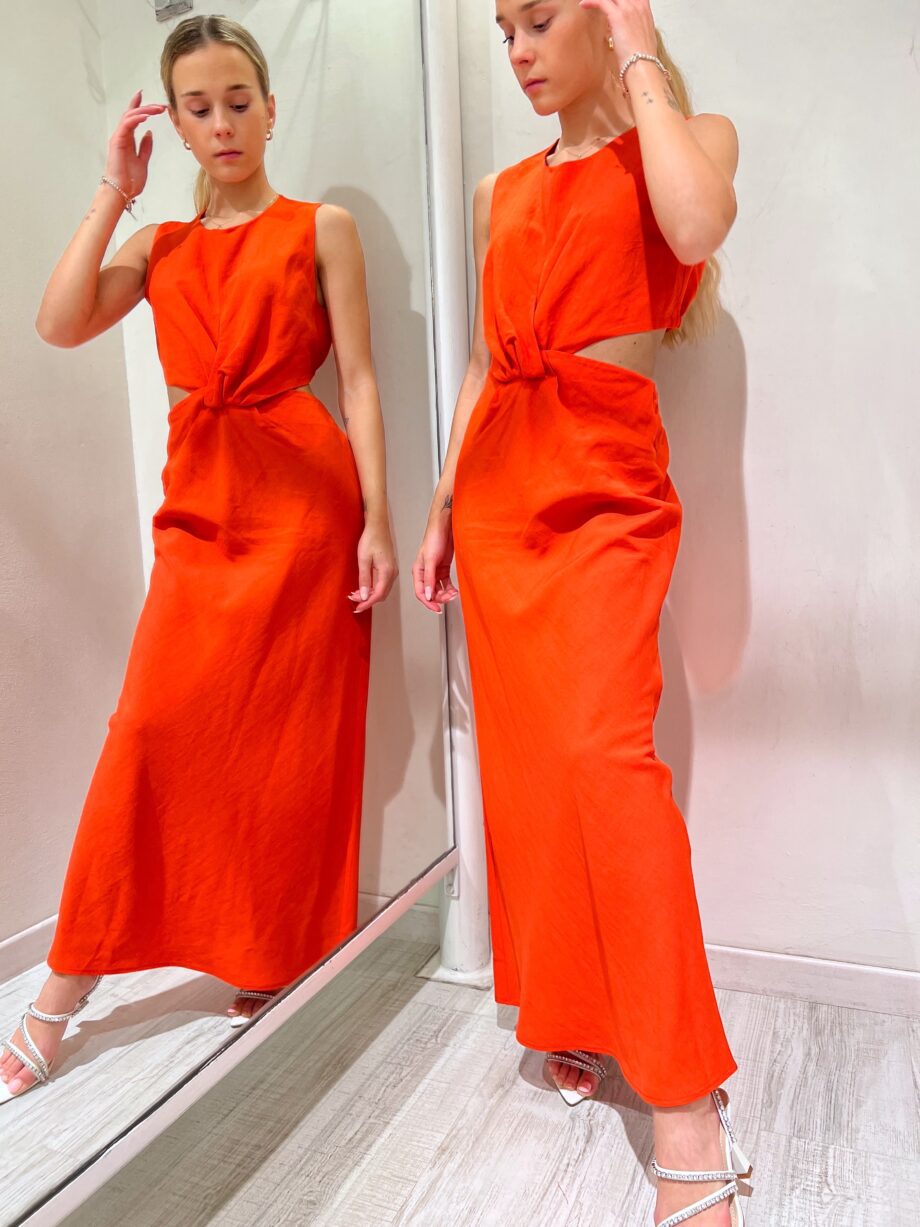 Shop Online Vestito lungo cut out arancio in lino Vicolo
