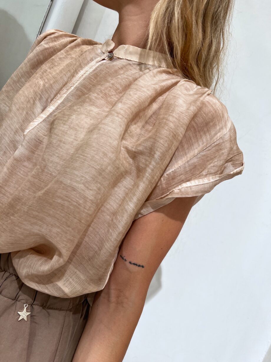 Shop Online Camicia beige semitrasparente in seta Souvenir