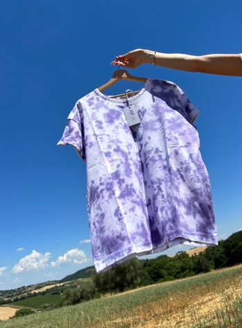 Shop Online T-shirt tie dye lunga viola I AM ME