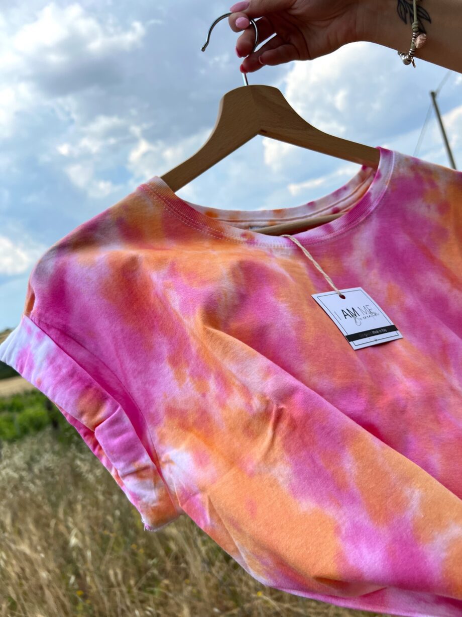 Shop Online T-shirt tie dye corta azzurra e arancio HERE I AM