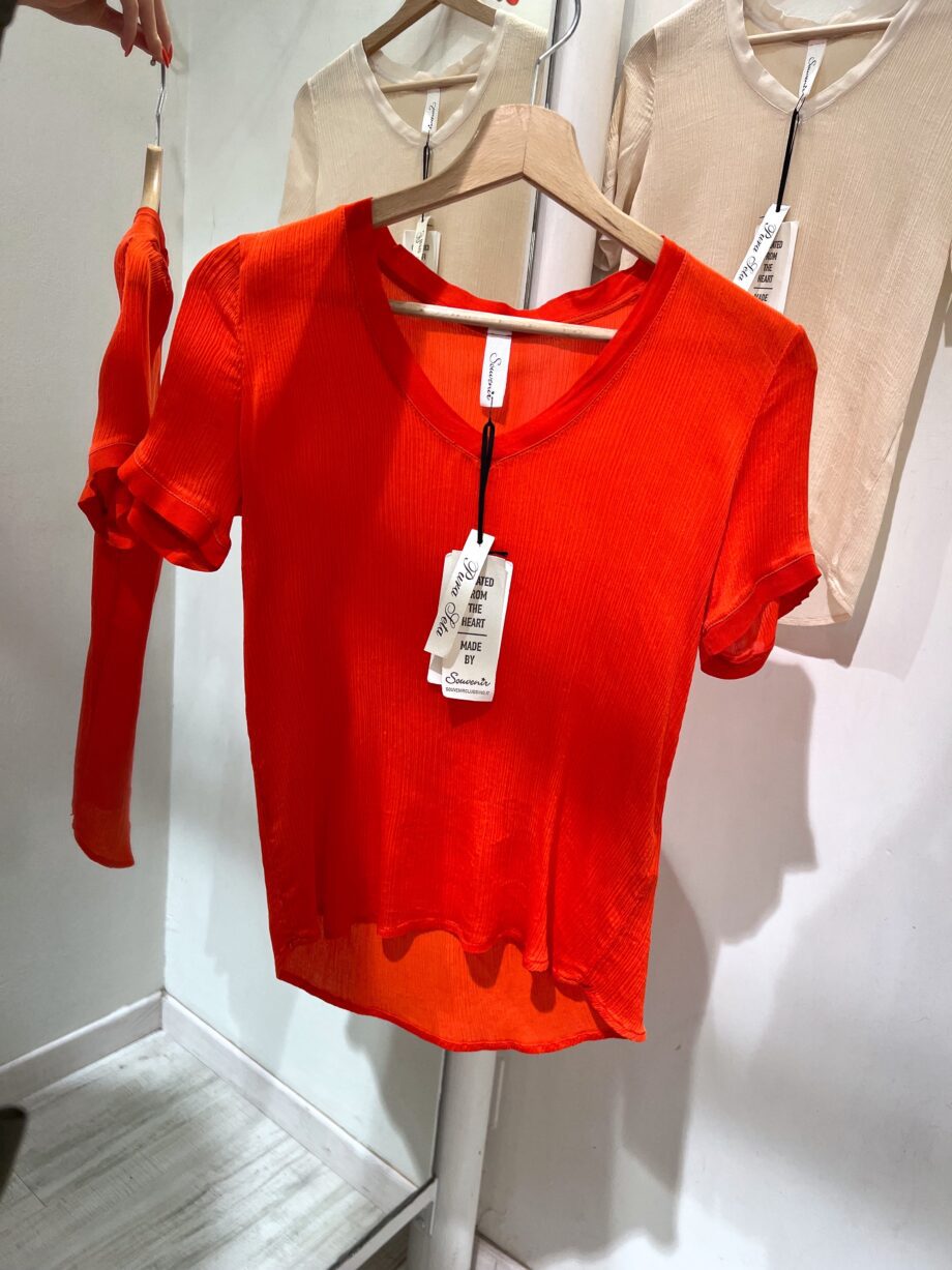 Shop Online T-shirt arancio plissé in seta Souvenir