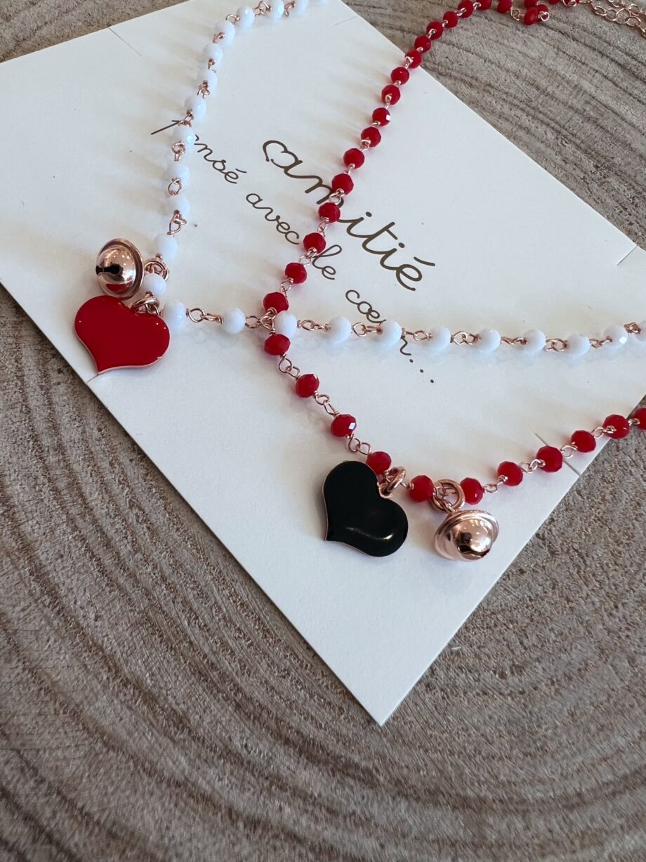 Shop Online Collana rosè bianca con cuore e campanello Amitiè
