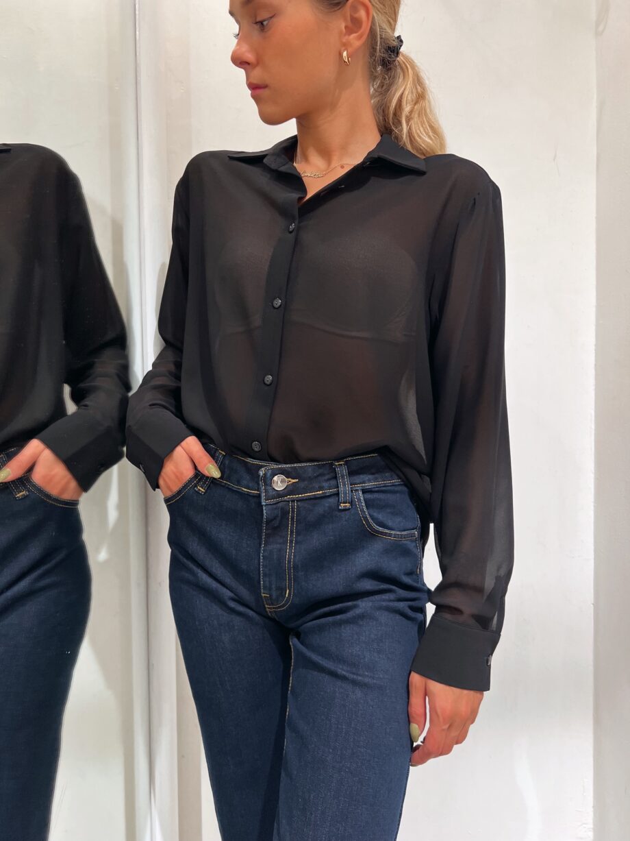 Shop Online Camicia nera in georgette semitrasparente Kontatto