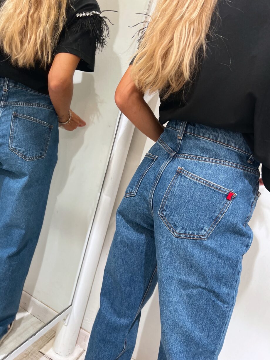 Shop Online Jeans chiaro morbido con rotture Kontatto