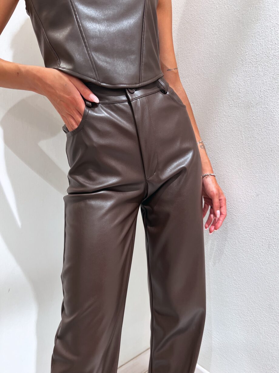 Shop Online Pantalone palazzo in ecopelle marrone The Lulù