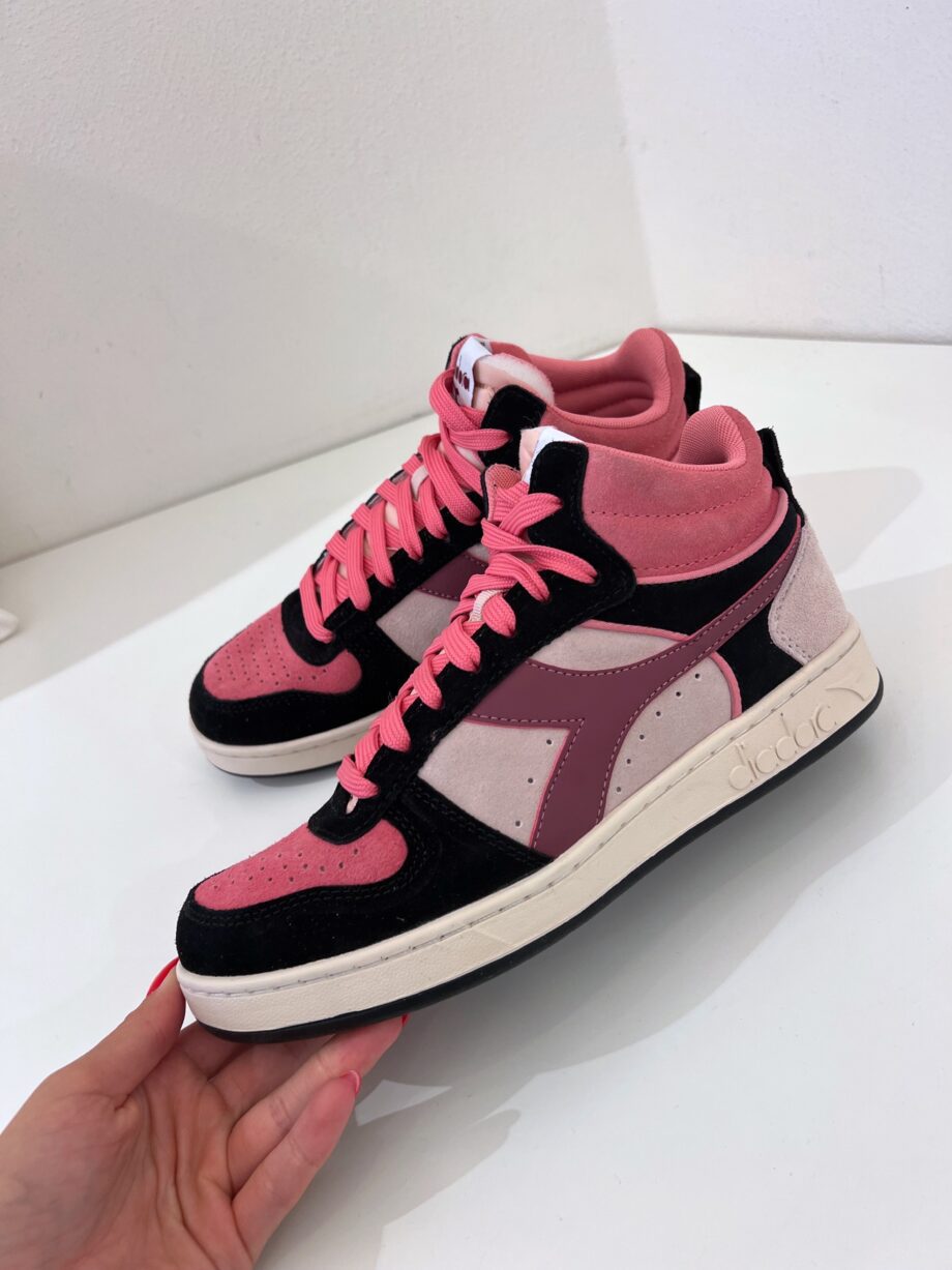 Shop Online Sneakers magic basket demi rosa e nere Diadora