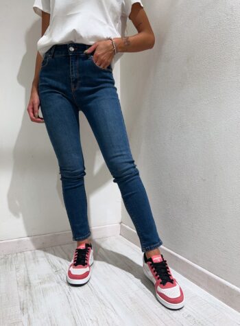 Shop Online Jeans scuro skinny Margot Vicolo