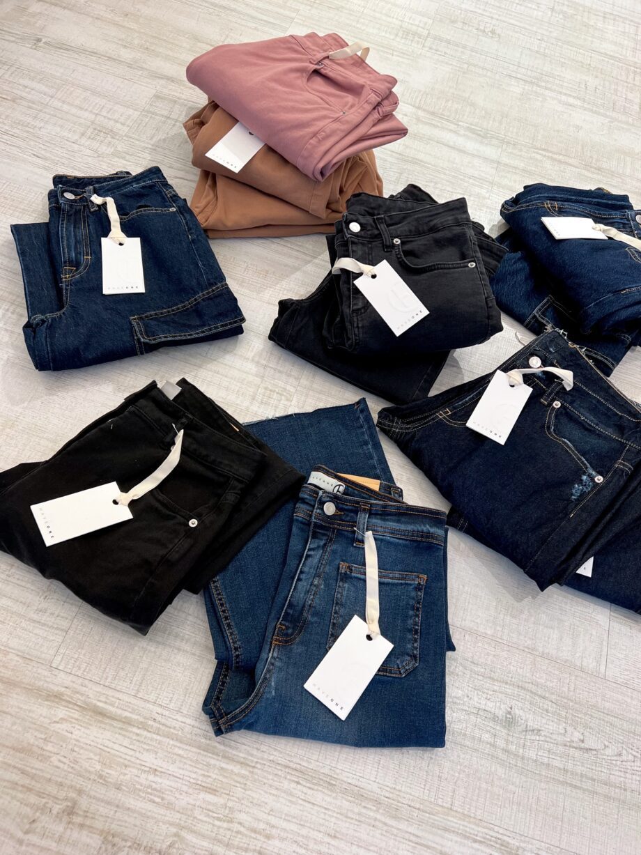 Shop Online jeans cargo scuro con cuciture Have One