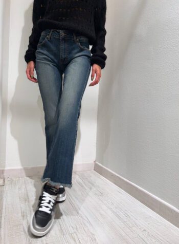 Shop Online Jeans scuro a zampetta sfrangiato Souvenir