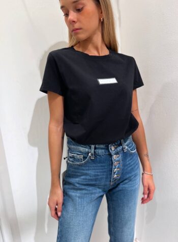 Shop Online T-shirt girocollo nera targhetta logo Vicolo