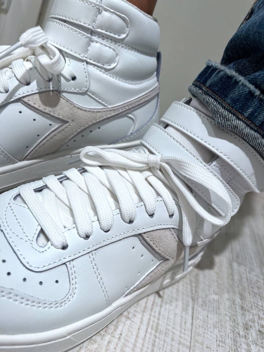 Shop Online Sneakers magic basket mid bianche e beige Diadora