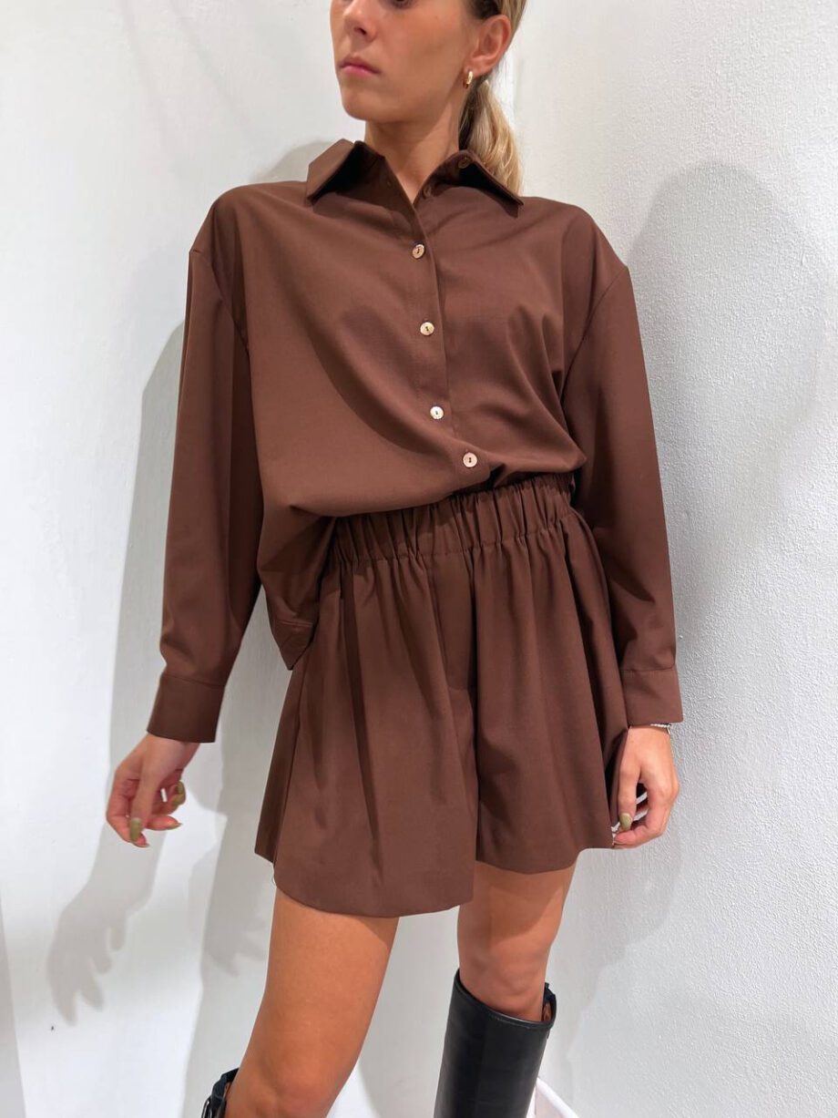 Shop Online Camicia over crop cioccolato Vicolo