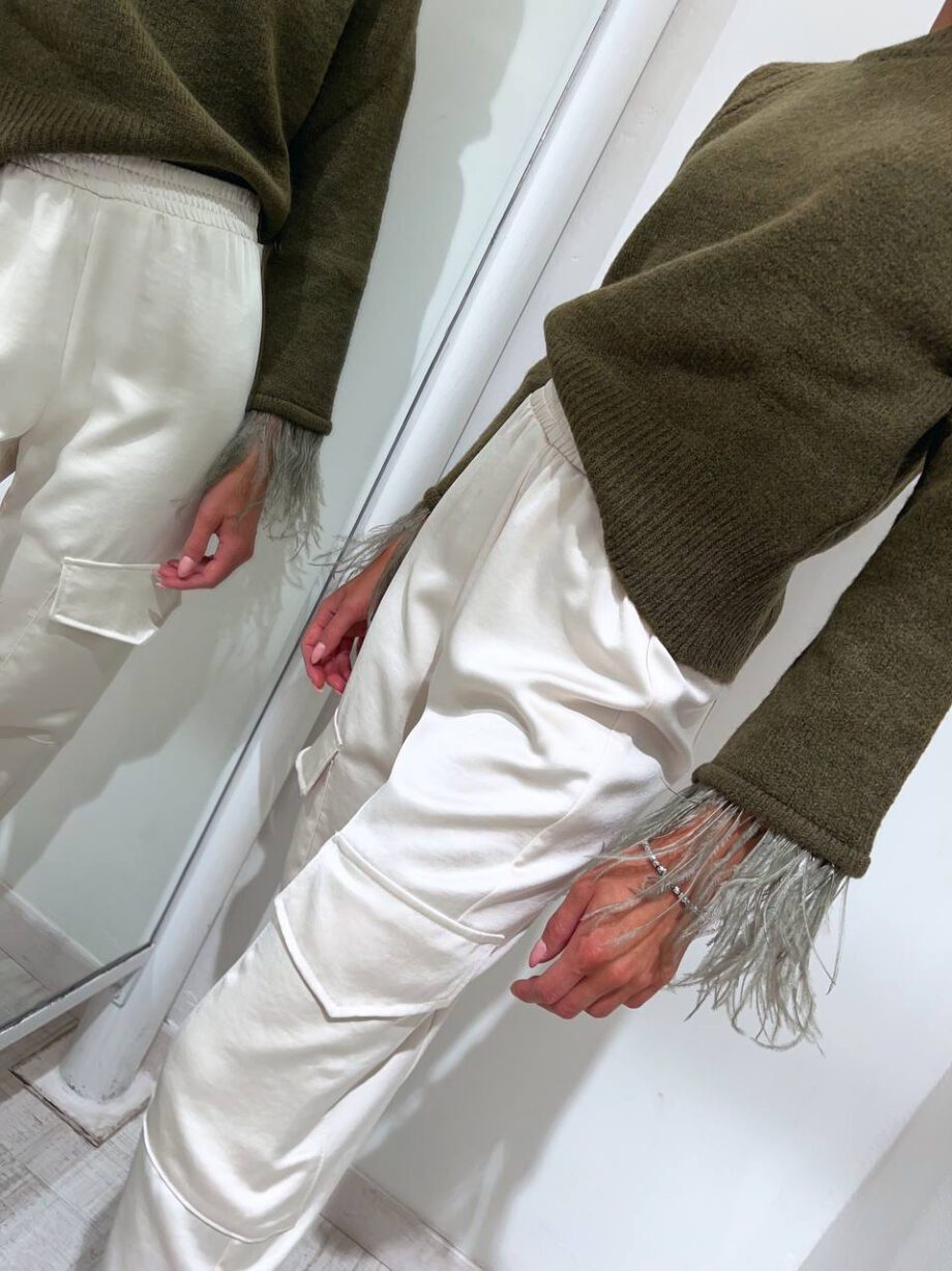 Shop Online Pantalone cargo in raso panna So Allure