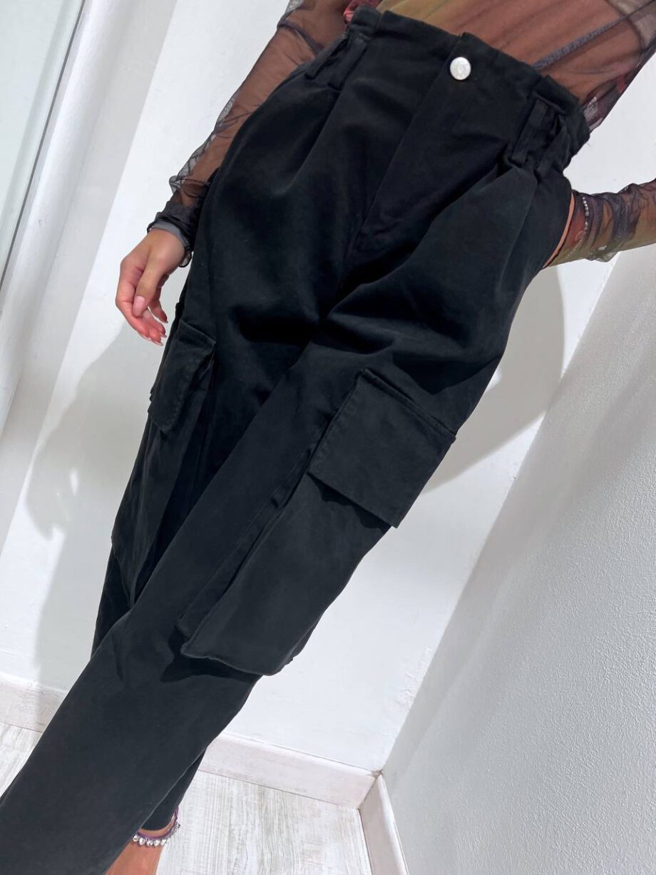 Shop Online Pantalone cargo palazzo nero Have One