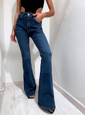 Shop Online Jeans scuro Gisele flare a zampa Vicolo