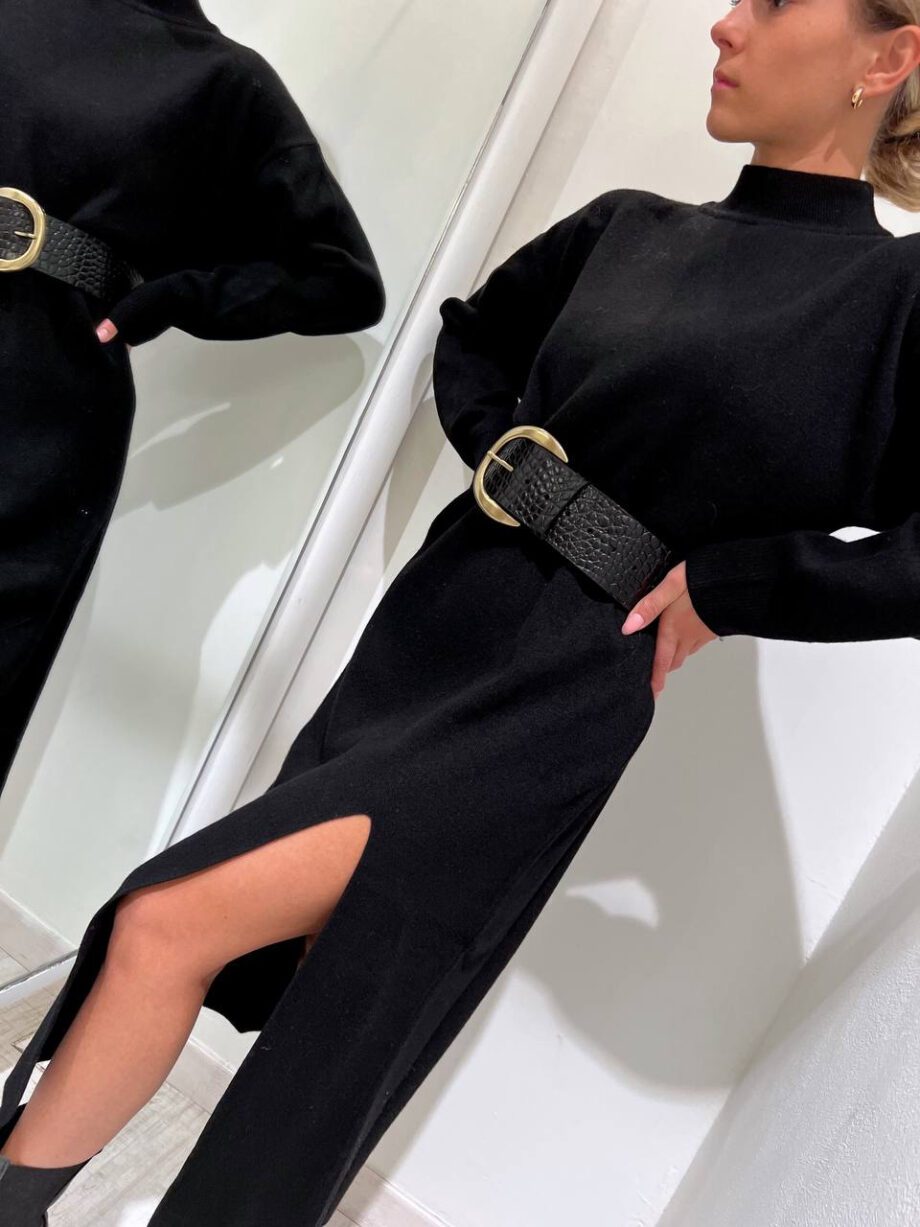 Shop Online Vestito lungo in maglia con spacco nero Kontatto