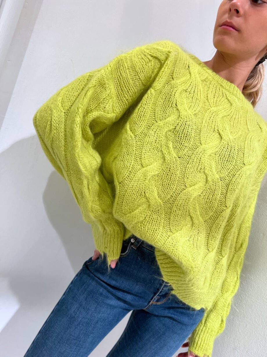 Shop Online Maglione lime con trecce in mohair Kontatto