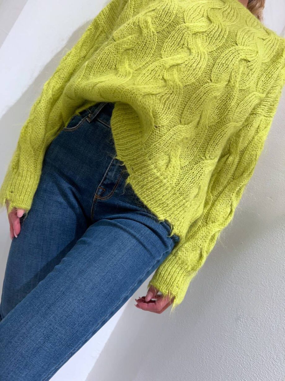 Shop Online Maglione lime con trecce in mohair Kontatto