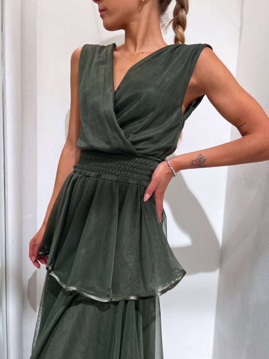 Shop Online Vestito lungo in tulle verde militare So Allure