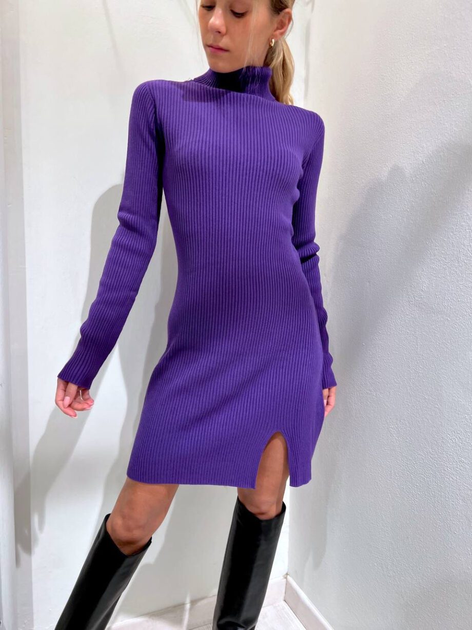 Shop Online Vestito corto in maglia viola con spacco Kontatto