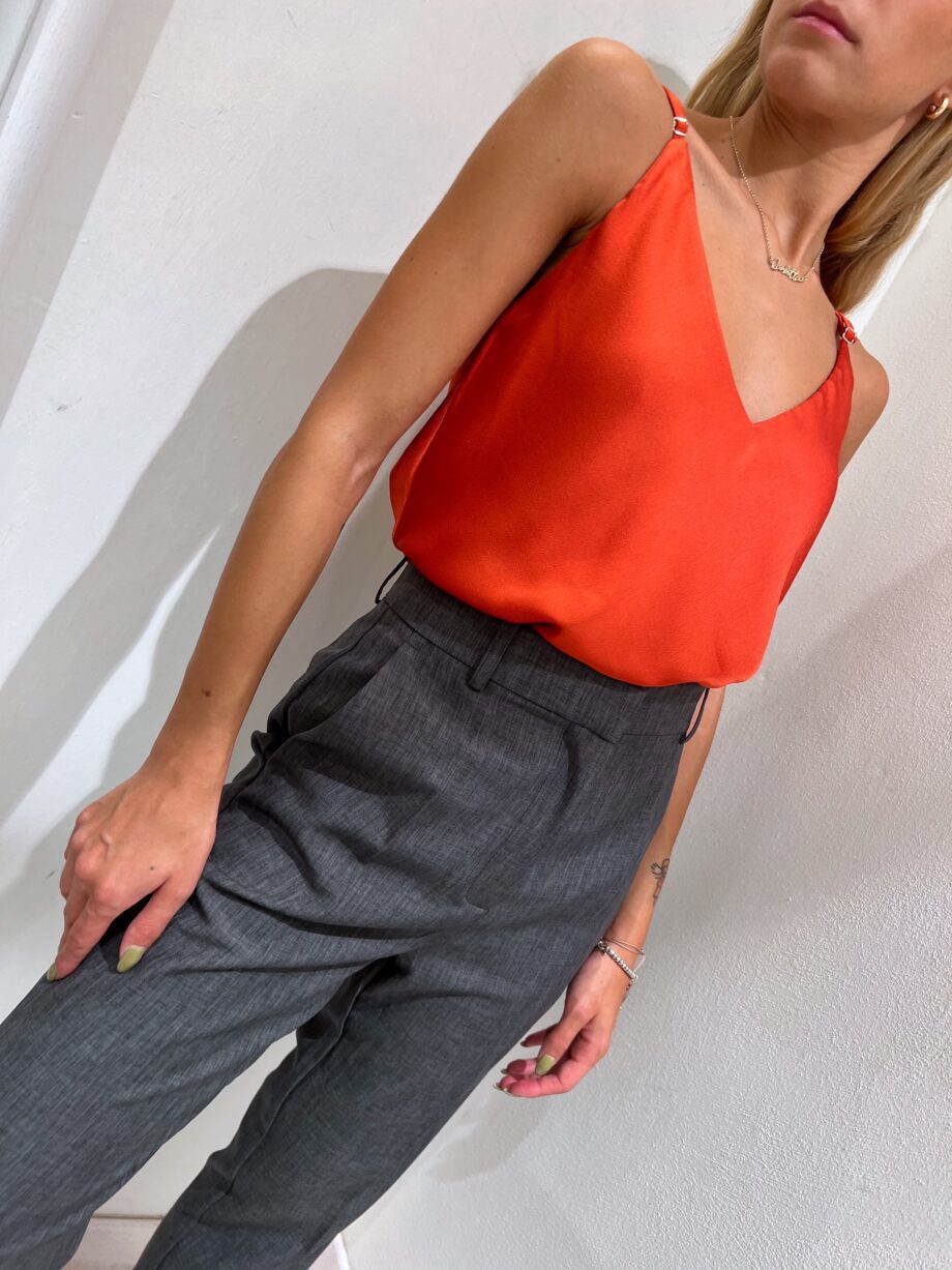 Shop Online Top in raso basico arancio scuro Vicolo