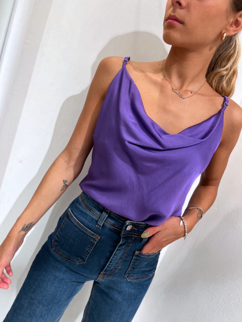 Shop Online Top in raso viola scollo anello Have One