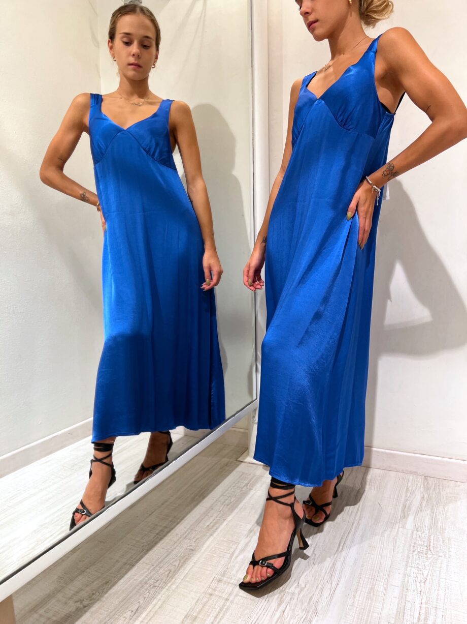 Shop Online Vestito lungo in raso bluette Have One