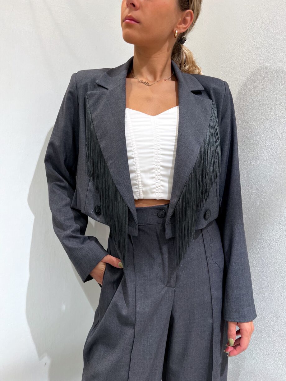 Shop Online Blazer corto grigio con frange Have One