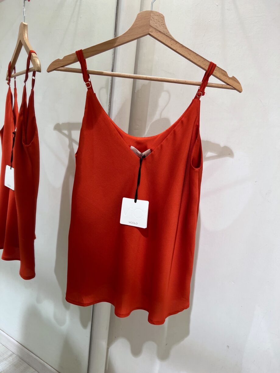 Shop Online Top in raso basico arancio scuro Vicolo