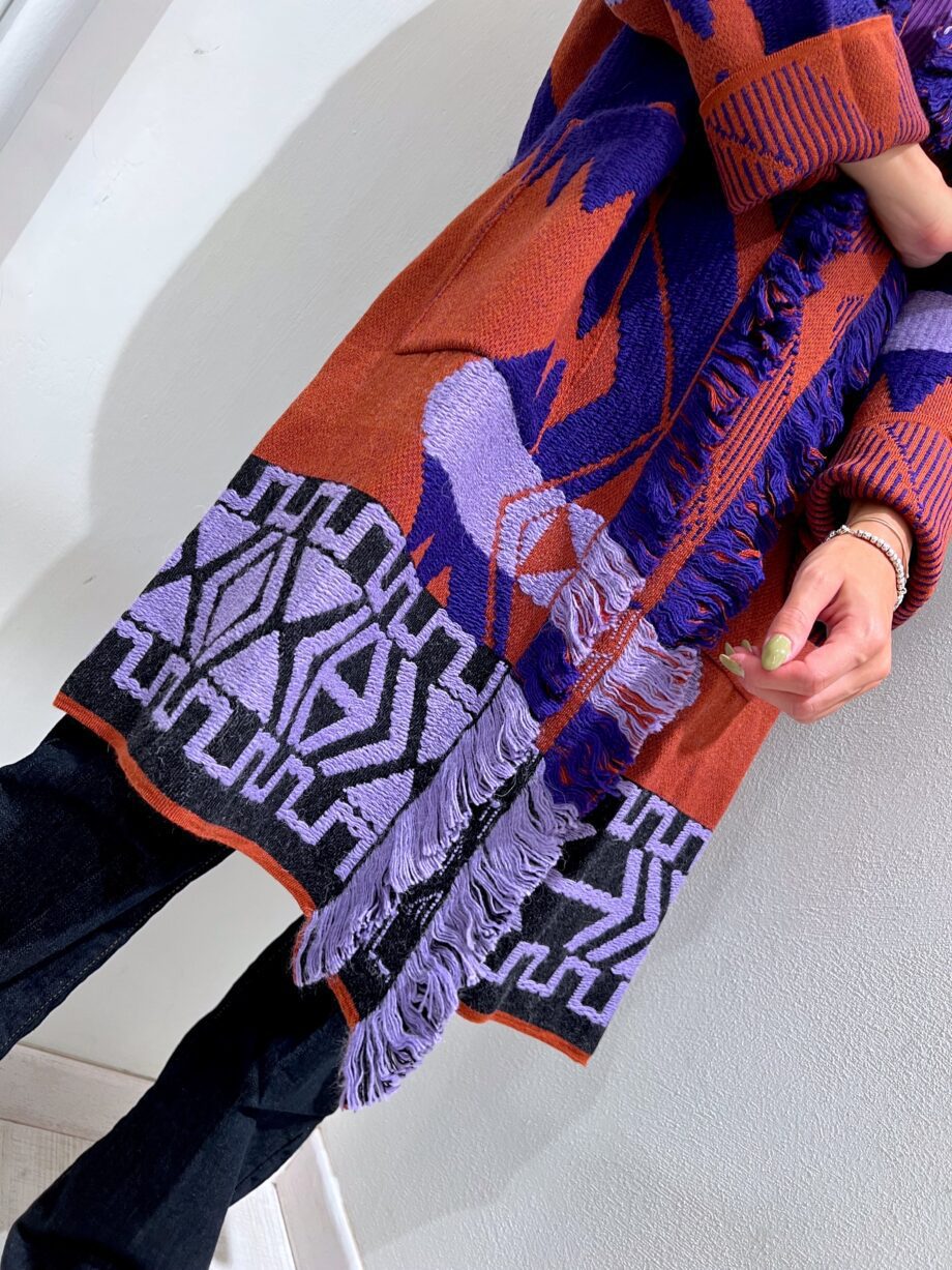 Shop Online Cardigan jacquard lungo viola e marrone Vicolo