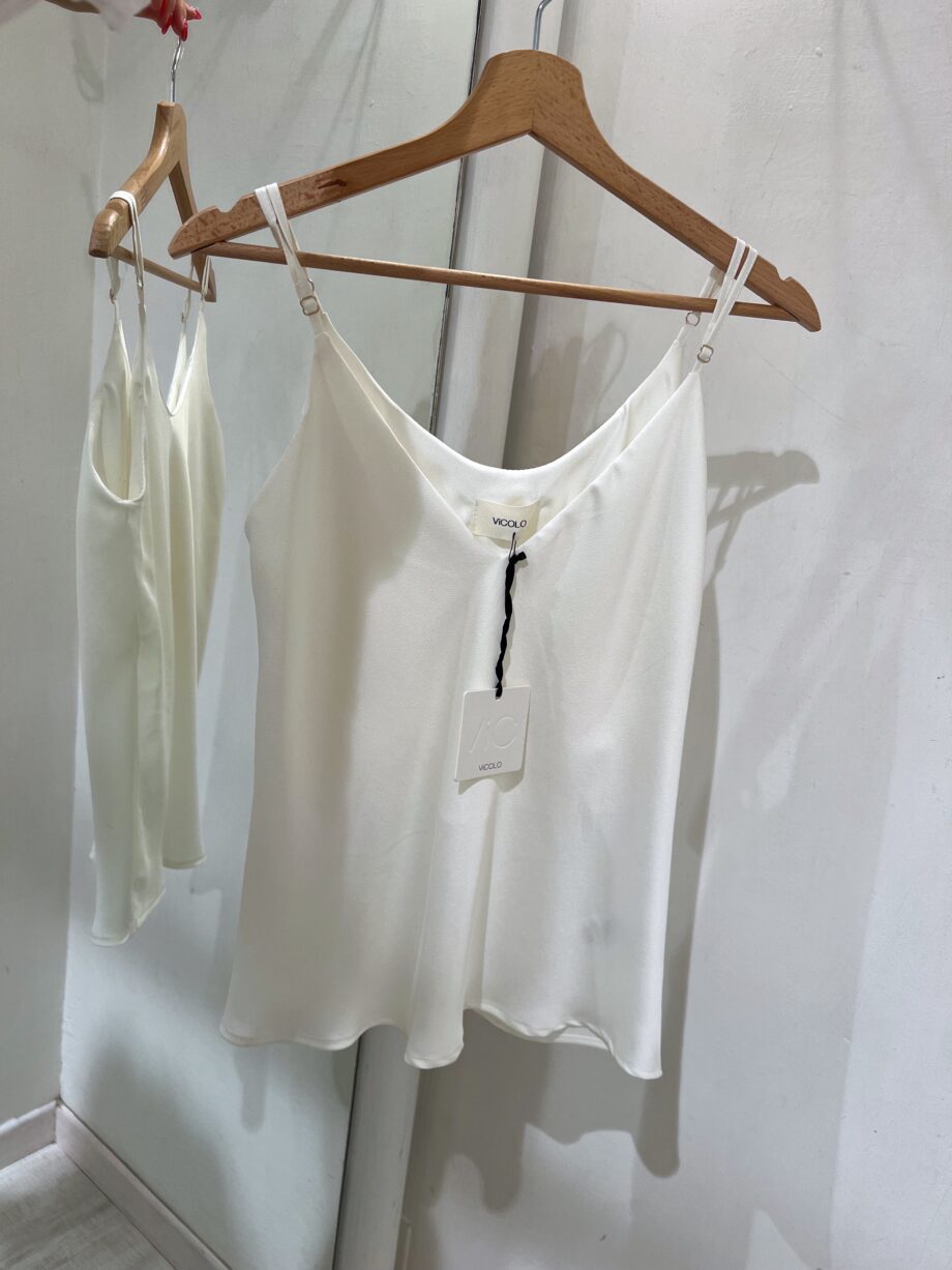 Shop Online Top in raso basico bianco Vicolo