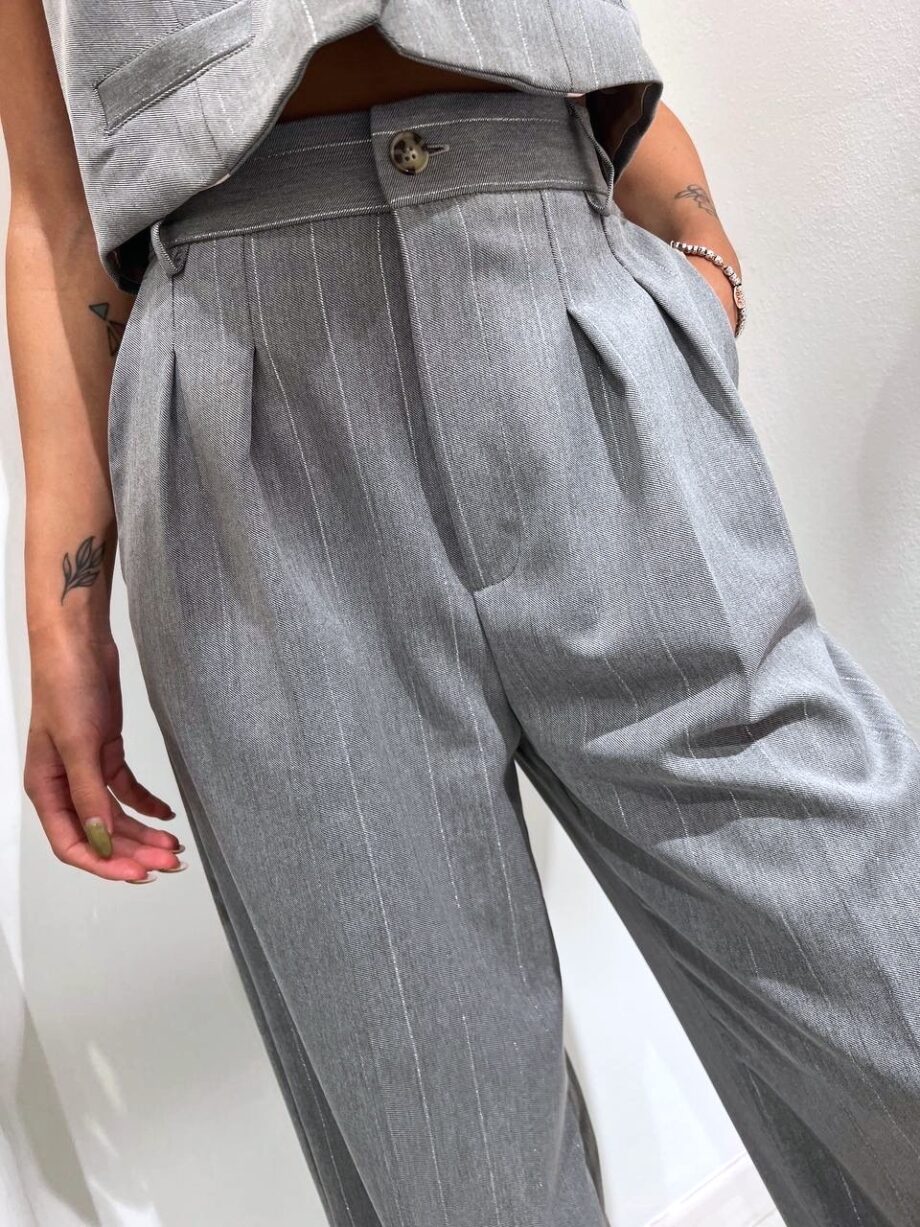 Shop Online Pantalone palazzo gessato grigio con lurex Vicolo