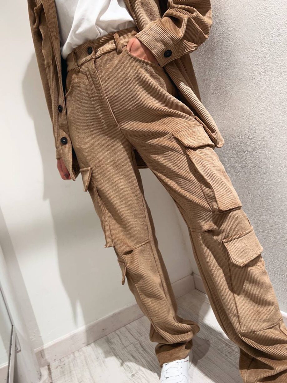 Shop Online Pantalone cargo cammello in velluto Vicolo