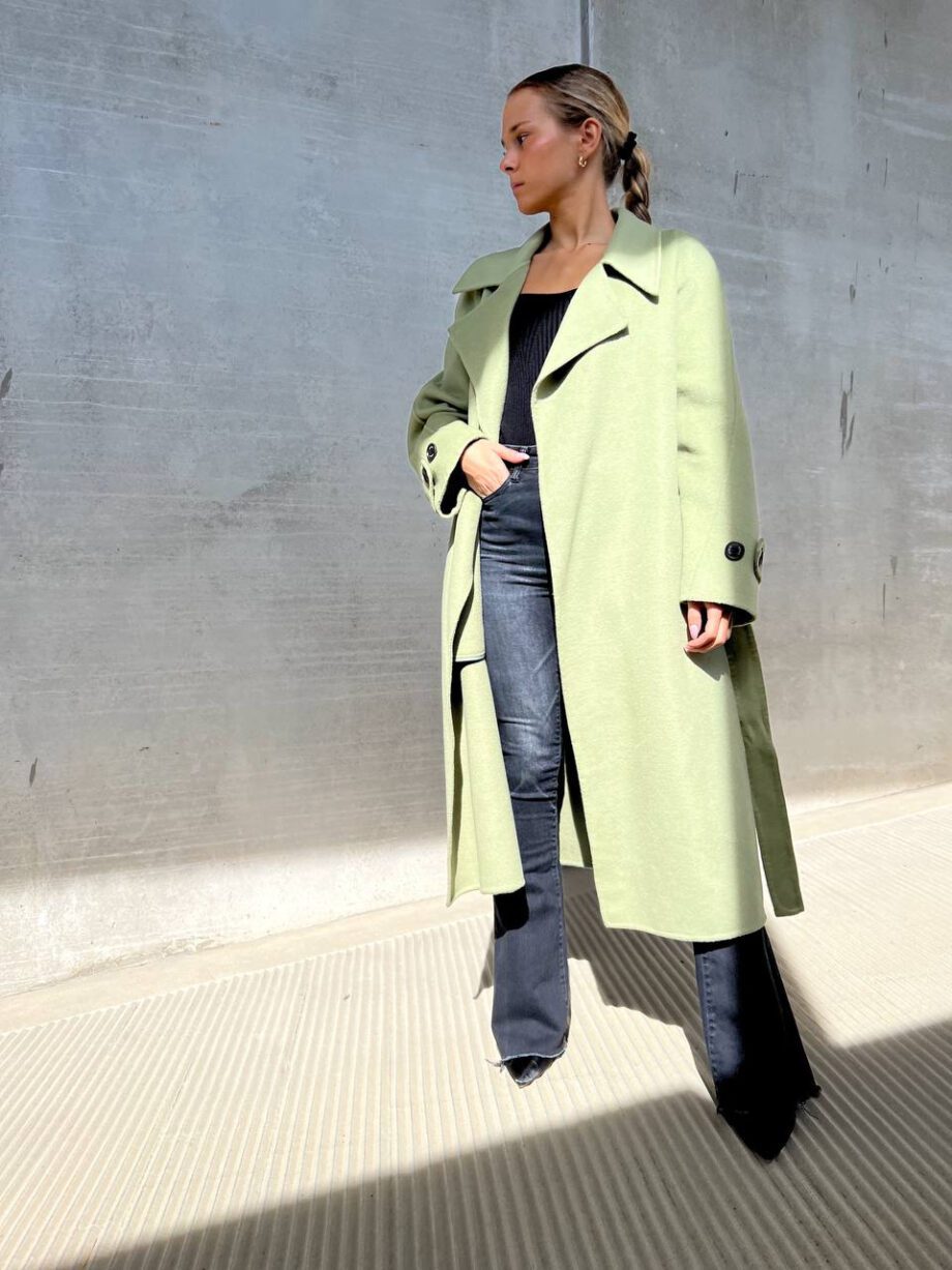 Shop Online Cappotto lungo verde salvia con fusciacca Vicolo