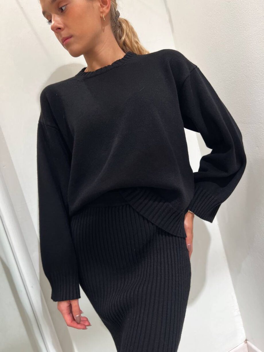 Shop Online Longuette in maglia nera con spacco Vicolo