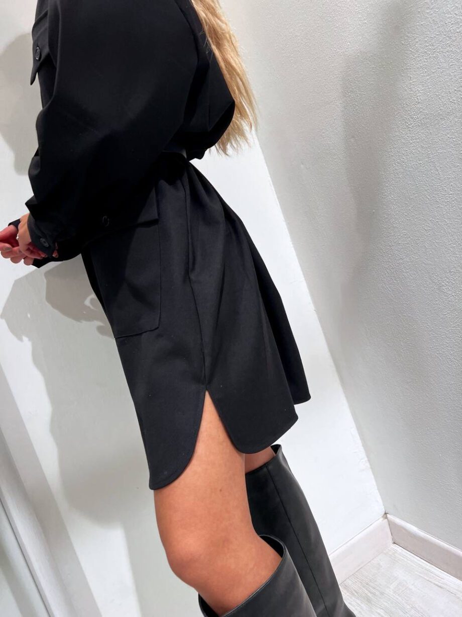 Shop Online Vestito corto chemisier nero con tasche Vicolo