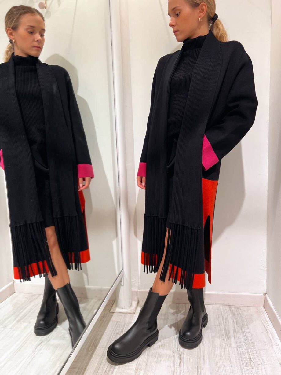 Shop Online Cappotto in maglia nero con frange Vicolo