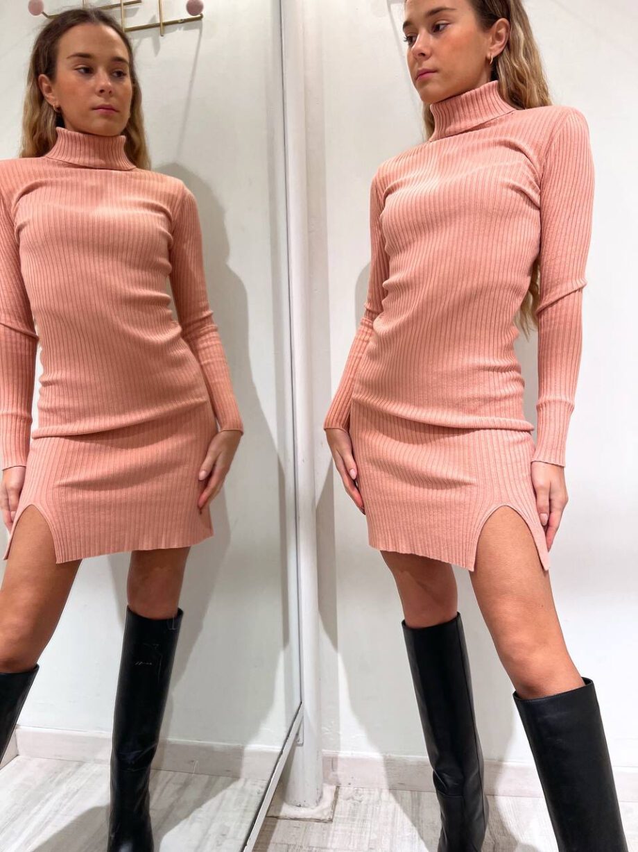 Shop Online Vestito in maglia rosa spalline imbottite Vicolo