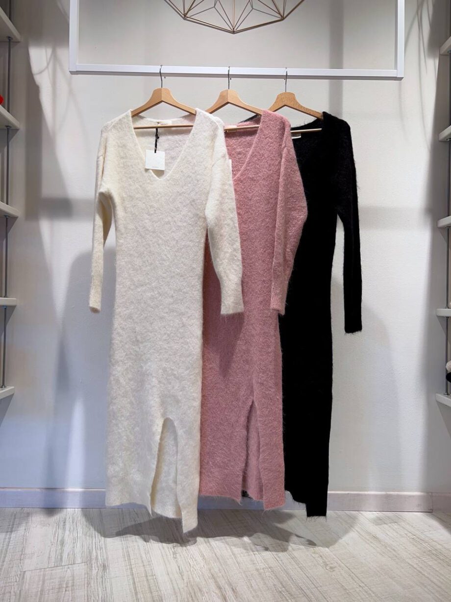 Shop Online Vestito lungo in maglia con spacco nero Vicolo