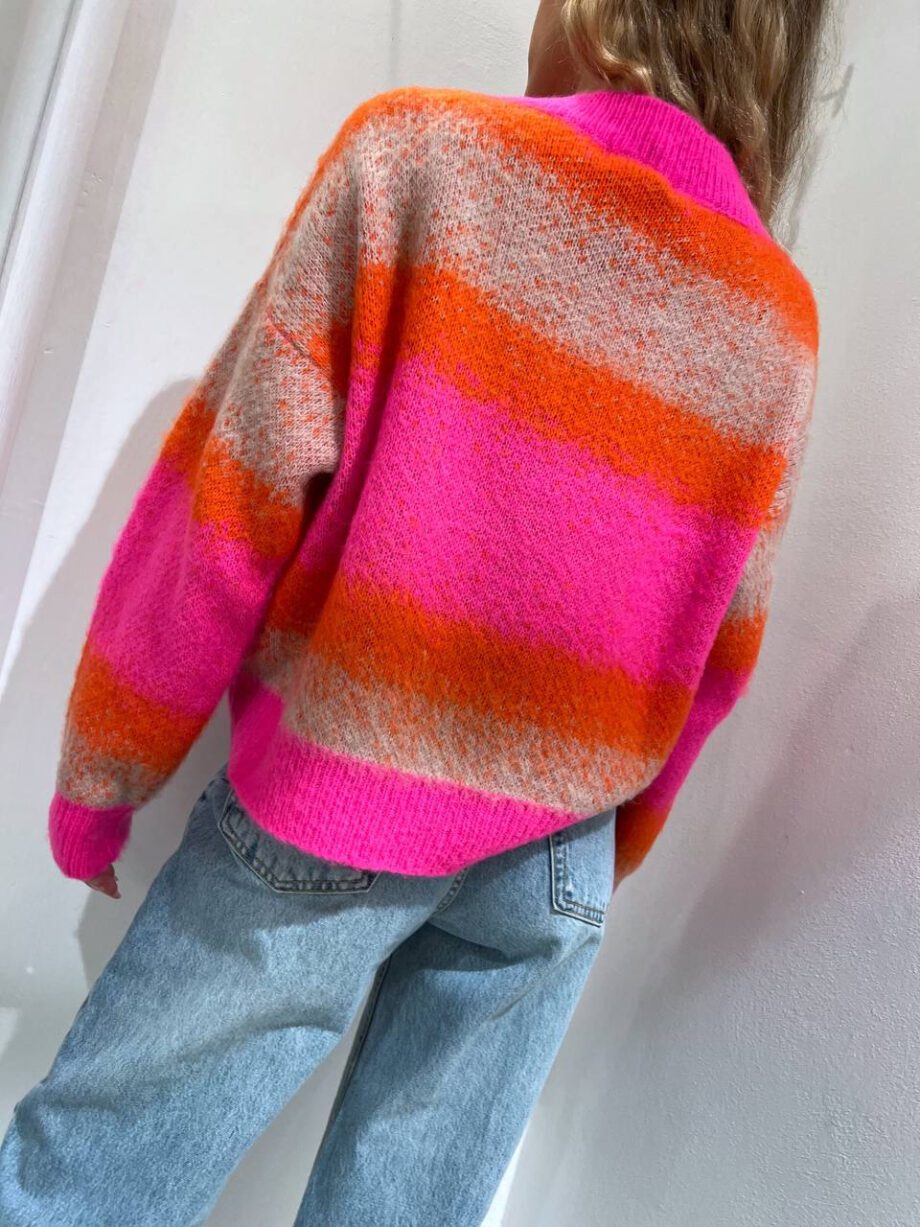 Shop Online Maglione ampio fucsia e arancio Have One