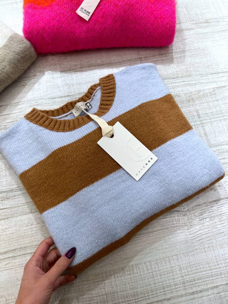 Shop Online Maglione a righe beige e carta zucchero Have One