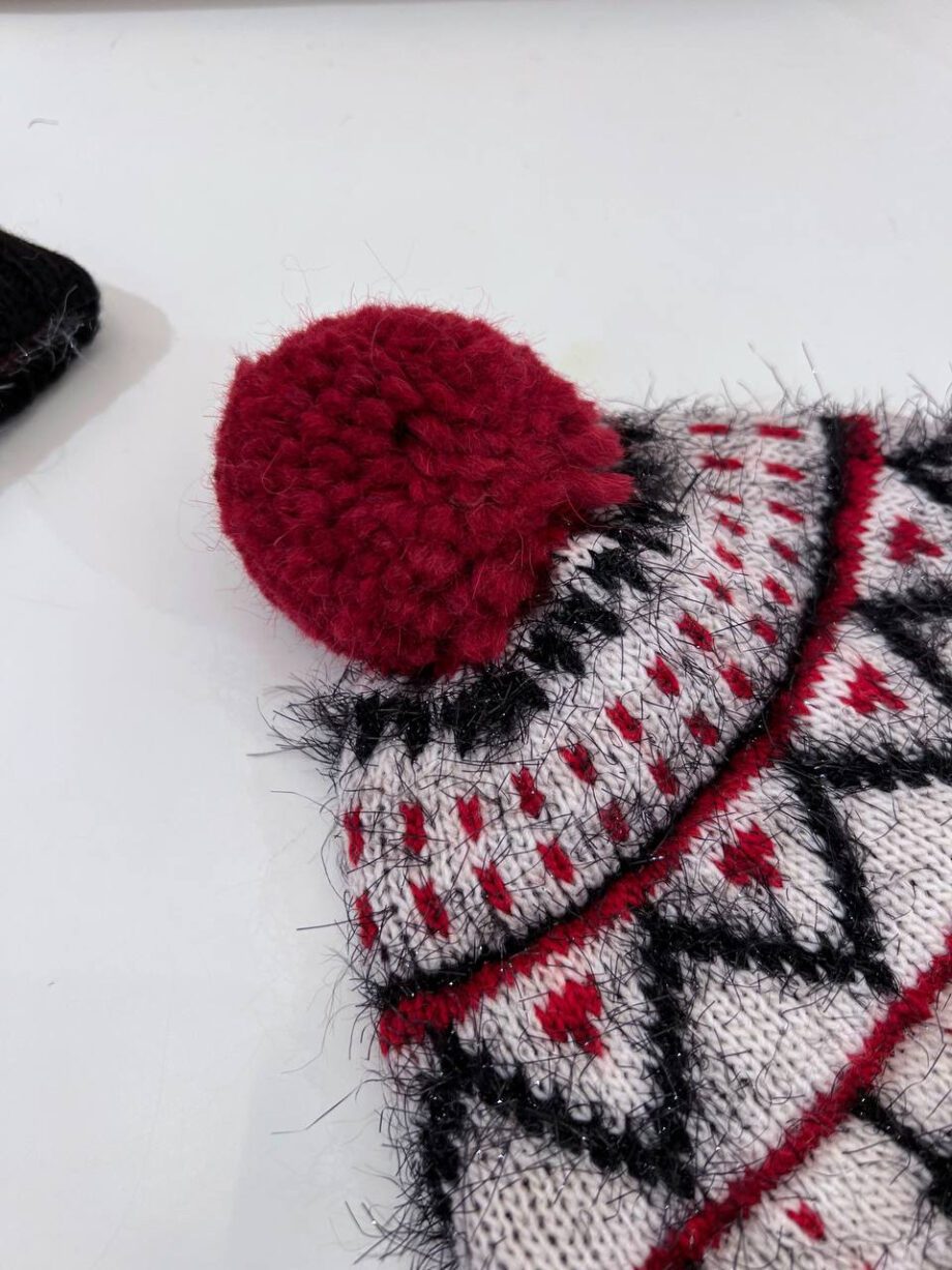 Shop Online Cappello in lana natalizio rosso e bianco Vicolo