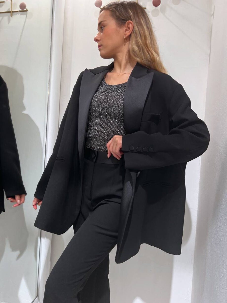 Shop Online Blazer oversize nero dettaglio raso Vicolo