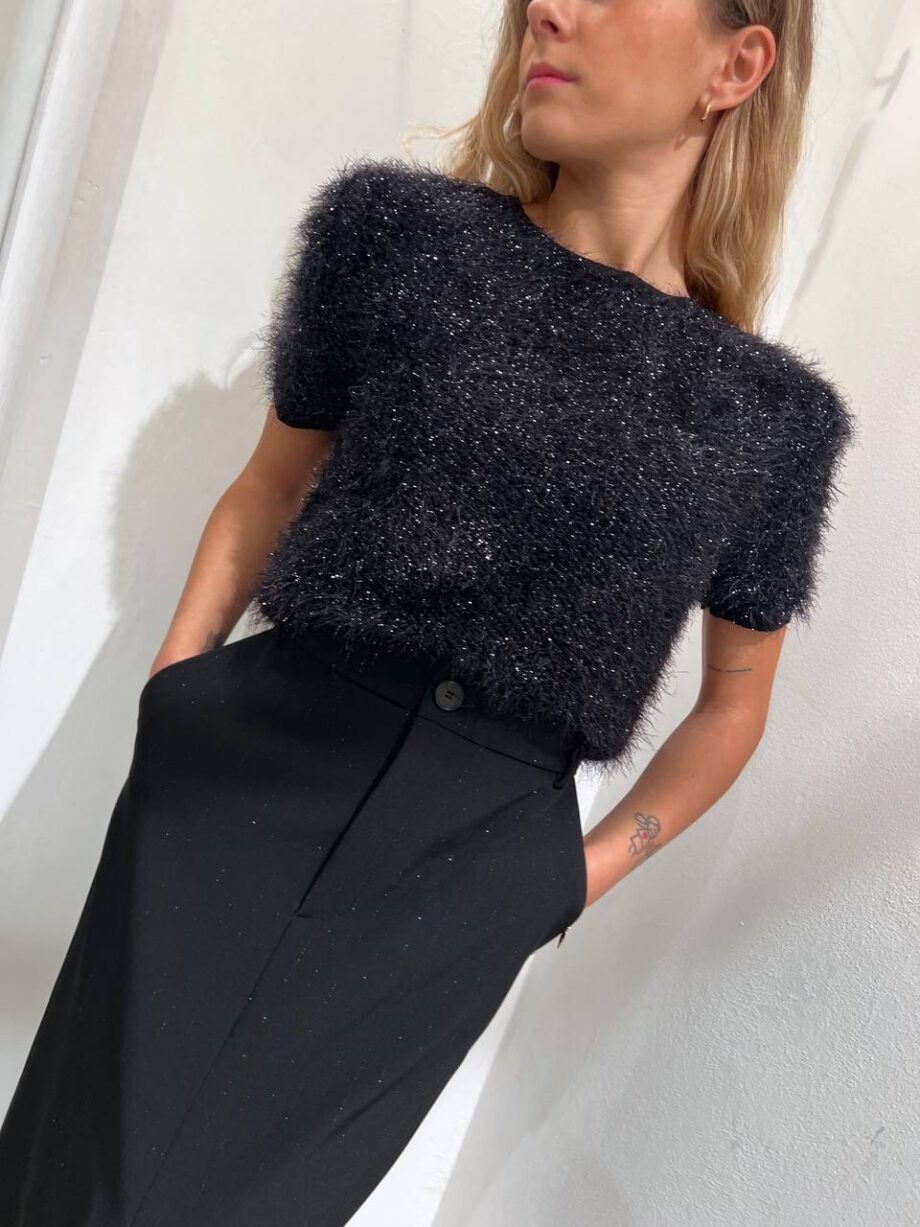 Shop Online Maglioncino crop nero con peloncino lurex Vicolo